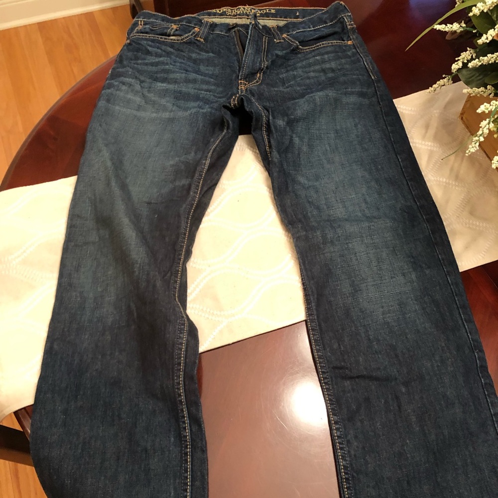 American Eagle men’s jeans